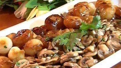 Cipolline in agrodolce e funghi