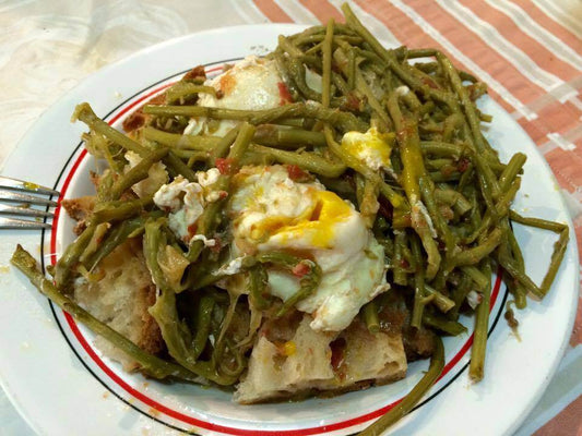 Pancotto con asparagi e uova